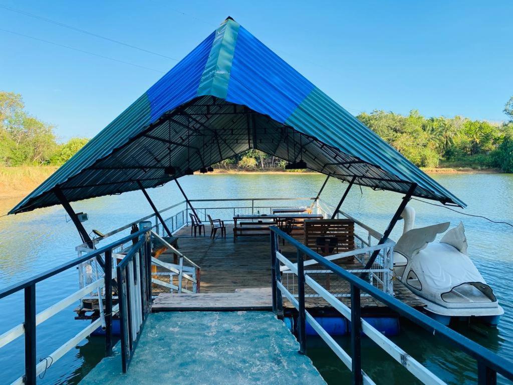 Pelican Lake Udawalawe Ngoại thất bức ảnh
