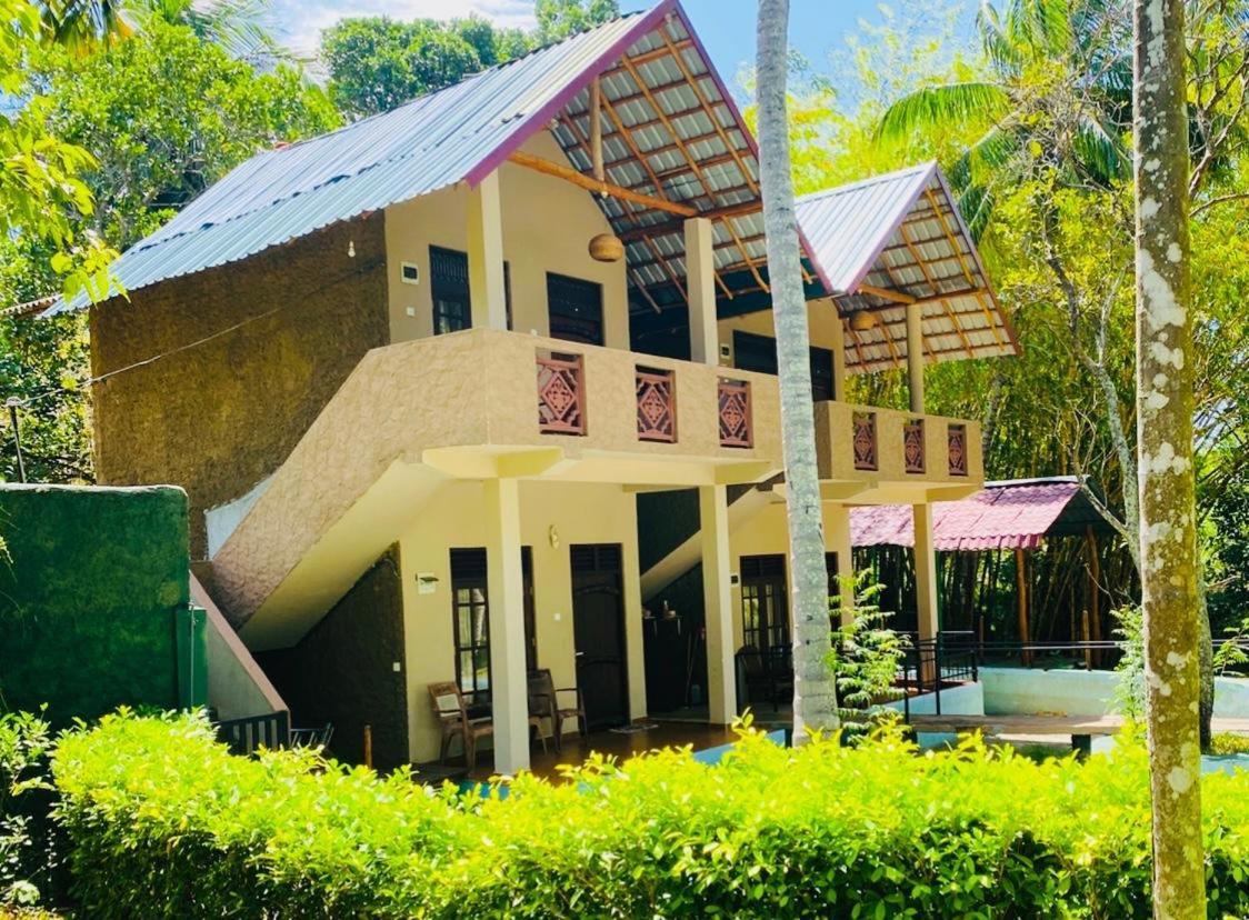 Pelican Lake Udawalawe Ngoại thất bức ảnh