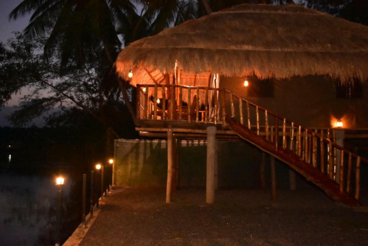 Pelican Lake Udawalawe Ngoại thất bức ảnh